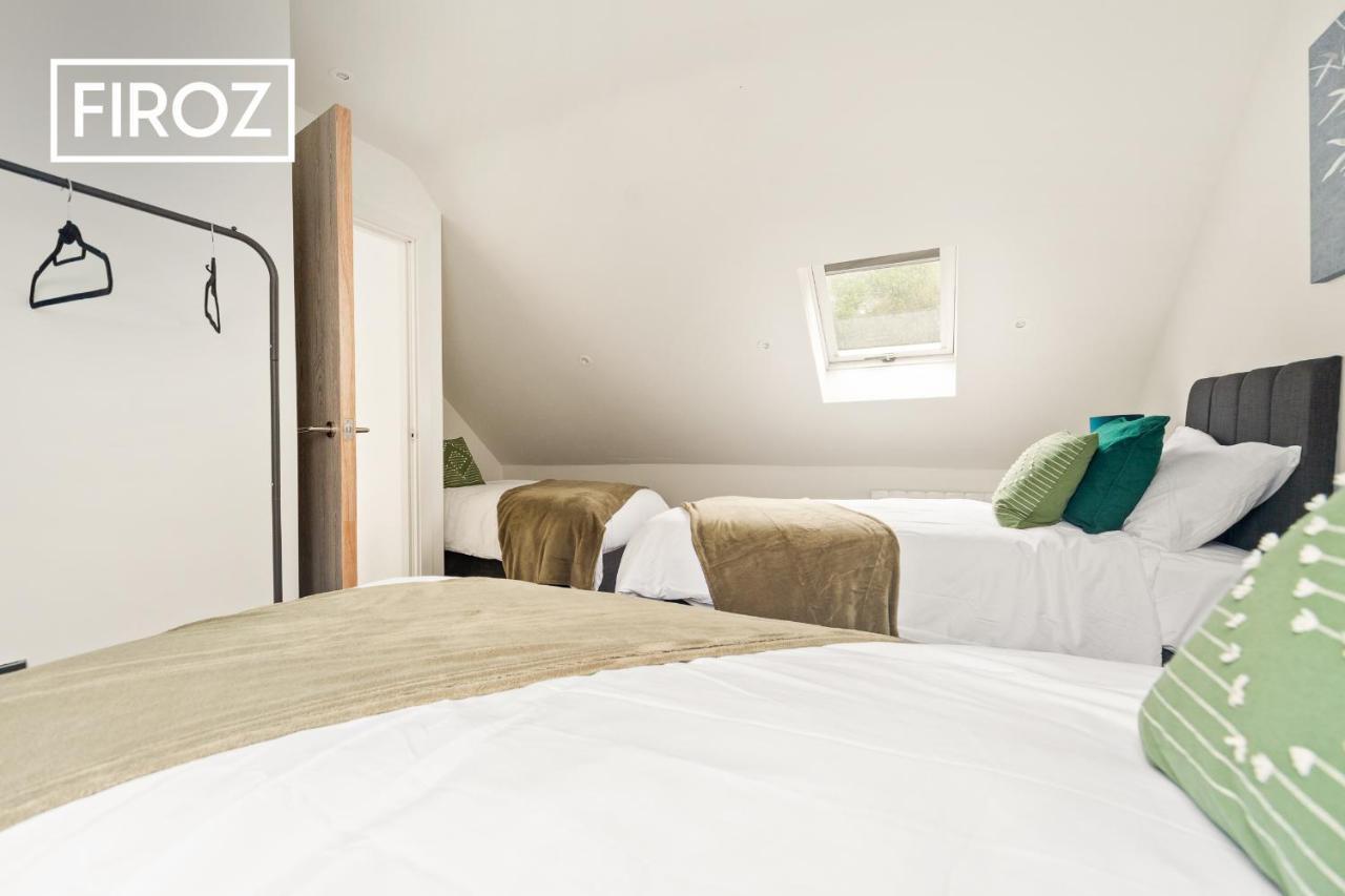 Spacious 4 Bedroom 3 Bath House For Families & Contractors With Free Parking, Fast Wi-Fi & Netflix By Firoz Property Management Leeds  Luaran gambar