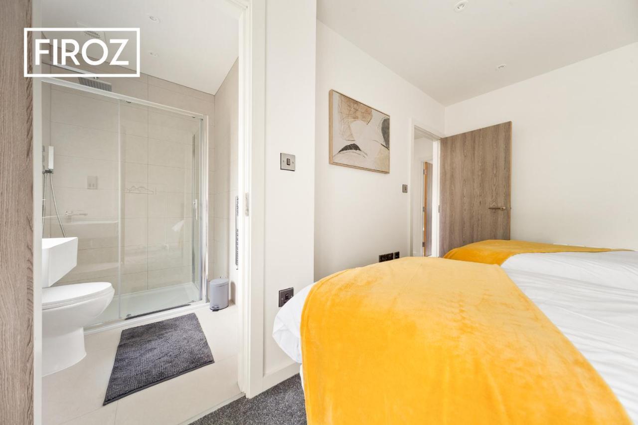 Spacious 4 Bedroom 3 Bath House For Families & Contractors With Free Parking, Fast Wi-Fi & Netflix By Firoz Property Management Leeds  Luaran gambar